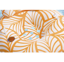 Vue détaillée d'une bouée avec porte-gobelet