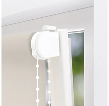 Detailansicht eines Rollos mit Kettenzug zur Fensterdekoration