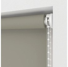 Detailansicht eines Rollos mit Zugschnur zur Fensterdekoration