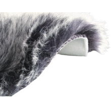 Vue détaillée d'un tapis à poils longs