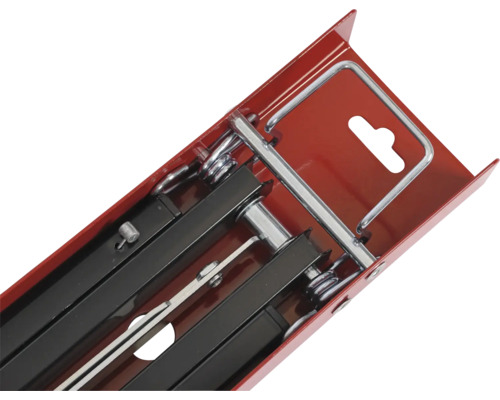 Coupe-carreaux dans une boîte de transport rouge