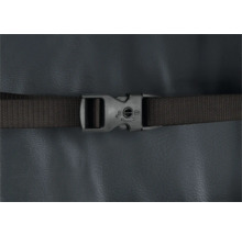 Detailansicht eines Verschlusses mit Gurtband