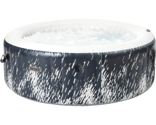 Bain à remous gonflable Intex rempli d'eau.