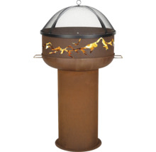 Foyer avec pare-étincelles et silhouette de montagne