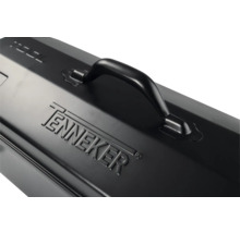 Vue détaillée d'une caisse à outils avec poignée et logo Tenneker