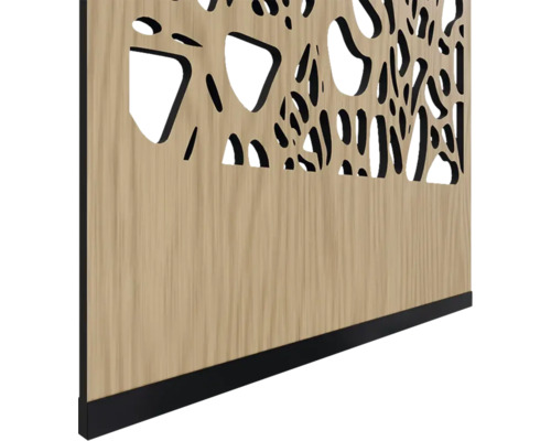 Dekorative Holzwand mit Ausschnitten für den Innenbereich