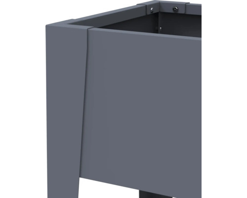 Detailansicht eines Pflanzkastens aus Metall