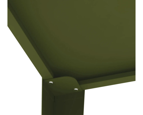 Gros plan d'un pavillon avec cadre en métal