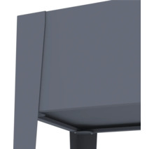 Vue détaillée d'un potager surélevé en métal