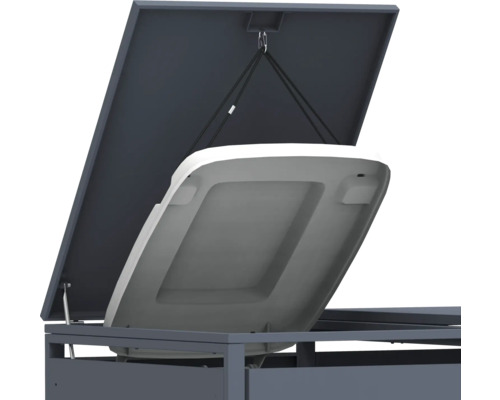 Geöffnete Gartenbox zur Aufbewahrung von Gartengeräten und Gartenmöbelauflagen.