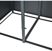 Vue détaillée de la sous-construction d'un abri de jardin