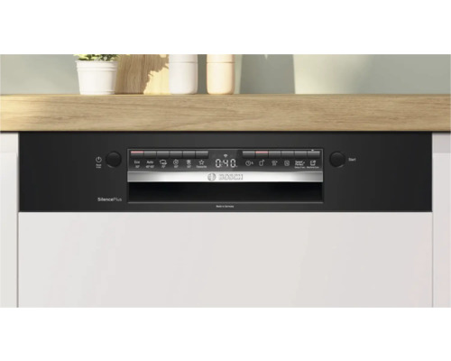 Bosch Geschirrspüler mit Bedienfeld und verschiedenen Programmen