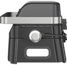 Gros plan d'un barbecue à gaz noir