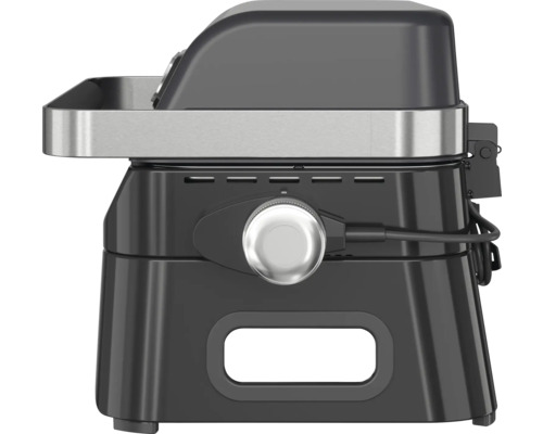 Gros plan d'un barbecue à gaz noir