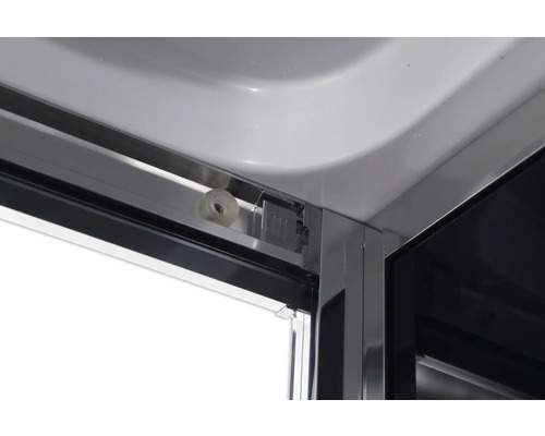 Vue détaillée d'une cabine de douche avec mécanisme à roulettes