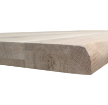 Planche en bois avec bord biseauté