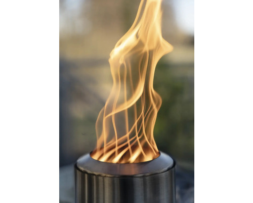 Feuerstelle mit Flammen