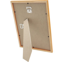 Rückseite eines Bilderrahmens mit Aufhänger und Aufsteller