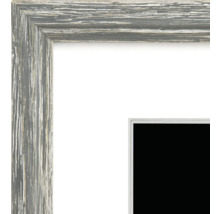 Vue détaillée d'un cadre photo avec une structure en bois