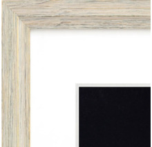 Vue détaillée d'un cadre photo avec structure en bois