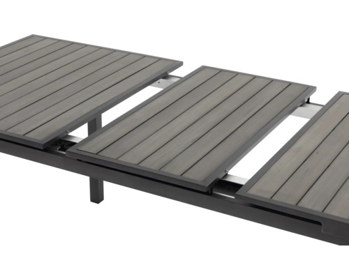 Ausziehbarer Gartentisch mit Holzlatten