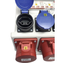 Mehrfachsteckdose mit mehreren Steckplätzen für Stromanschlüsse