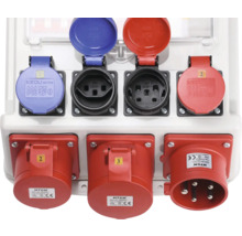 Mehrfachsteckdose mit verschiedenen Stromstärken und Schutzkontaktsteckdosen