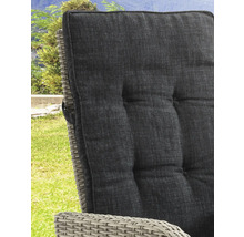 Detailansicht eines Gartenstuhls mit Polster