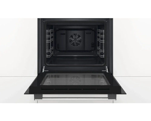 Vue intérieure d'un four ouvert avec fonction de circulation d'air