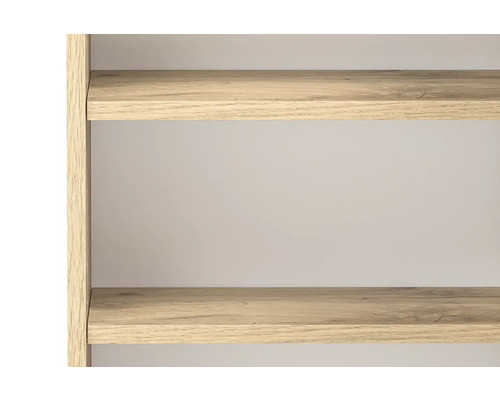 Vue détaillée de deux étagères en bois aspect chêne dans un système de rangement.