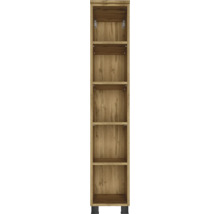 Étagère haute et étroite aspect chêne avec cinq compartiments ouverts et pieds noirs.