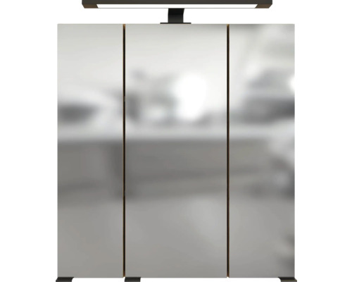 Armoire de toilette à trois portes avec un éclairage LED au dessus.