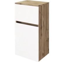 Meuble de salle de bain avec deux façades blanches et corps en aspect chêne, design sans poignée avec prise en main.