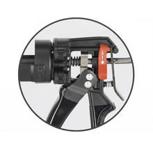 Detailansicht einer Kartuschenpistole mit einstellbarer Tropf-Stopp-Funktion.