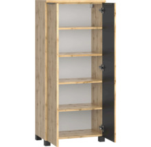 Armoire haute aspect chêne avec façade nervurée, une porte noire ouverte et cinq étagères.