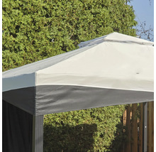 Vue détaillée d'un pavillon avec toit en tissu