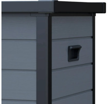 Gros plan d'un coffre de jardin avec poignée