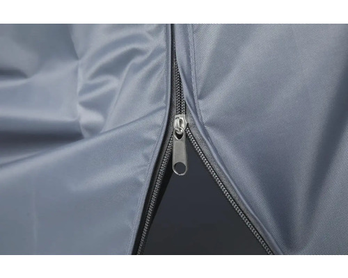 Reißverschluss an einer Schutzhülle