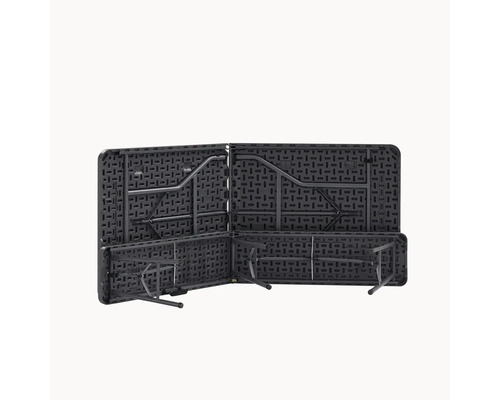 Zusammengeklappter, schwarzer Klapptisch mit Metallbeinen.