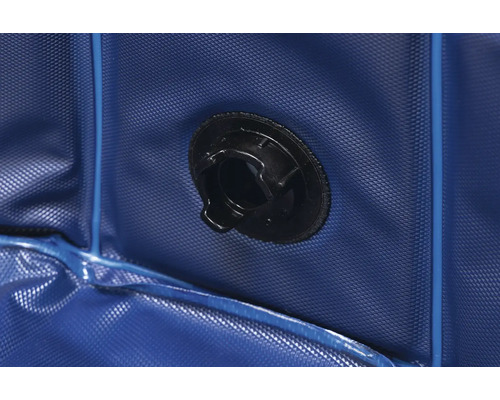 Détail d'une piscine bleue avec soupape de vidange