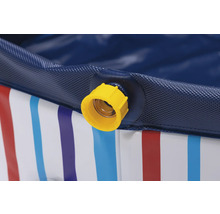 Vue détaillée d'une pataugeoire avec dispositif d'évacuation