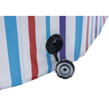 Vue détaillée d'une piscine gonflable à rayures avec valve de fermeture.