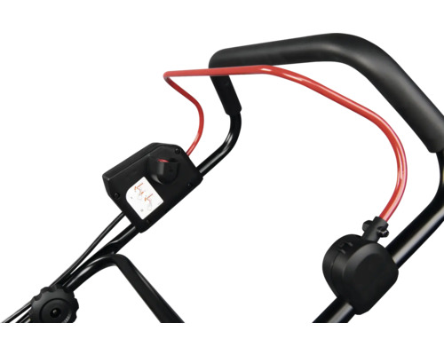 Guidon de tondeuse avec poignée rembourrée noire, levier de sécurité rouge et boîtier de commande noir.