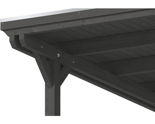 Vue détaillée d'une construction de toit en bois anthracite avec des poutres et des poteaux pour un abri de voiture ou une toiture de terrasse.