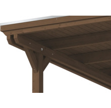 Détail d'une toiture de terrasse en bois massif marron avec poteaux, liens et chevrons.