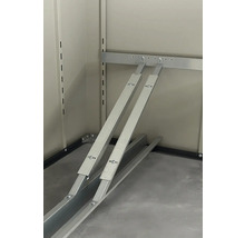 Aménagement intérieur d'une armoire de distribution avec des rails de montage