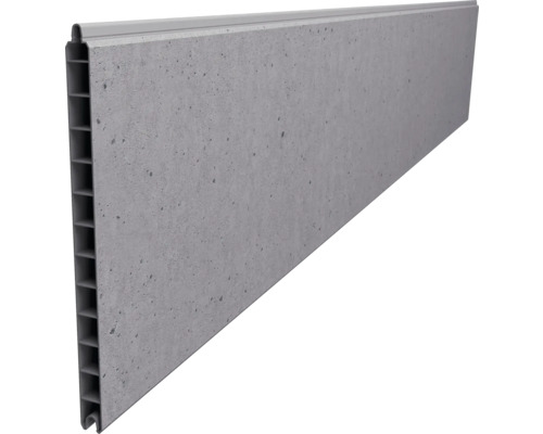 Panneau d'occultation aspect béton avec profilé à chambres creuses et assemblage à rainure et languette.