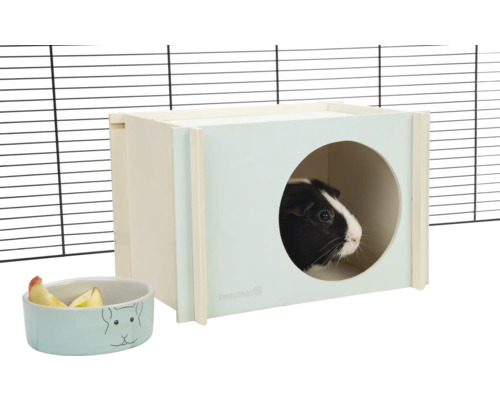 Maison en bois pour cochons d'Inde avec ouverture circulaire dans une cage pour petits animaux.