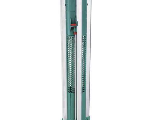 Gros plan du bras d'un séchoir parapluie en aluminium et plastique avec crochets et verrouillage.