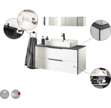 Modernes Badmöbel-Set mit weißem Unterschrank, zwei Schubladen, schwarzer Abdeckplatte, Aufsatzwaschbecken und Spiegelschrank. Hergestellt in Deutschland.